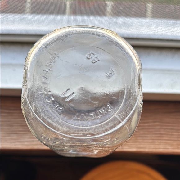 Vintage Borden Clear Glass Bottle - Picture 2 of 7